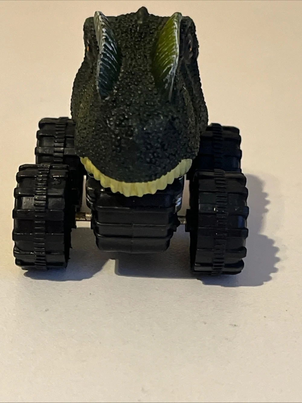 Hot Wheels Monster Truck Motosaurus & Dino Head Pull Back Vehicle 2 Trucks